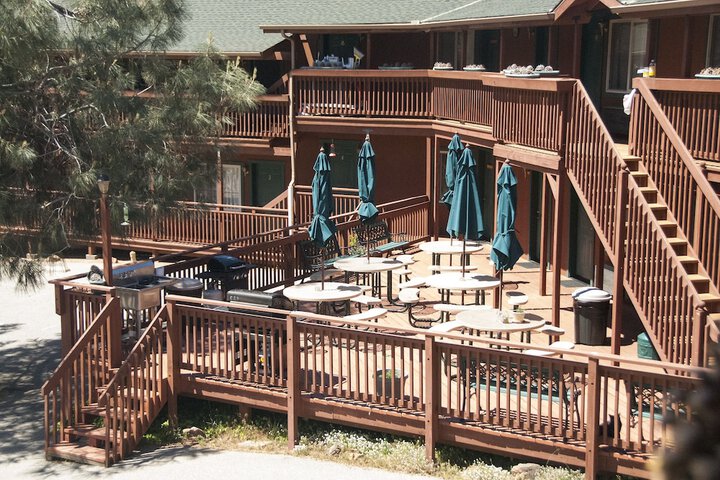 Terrace/Patio 27 of 33