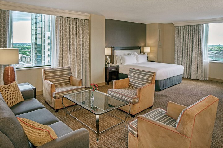Room 40 of 82