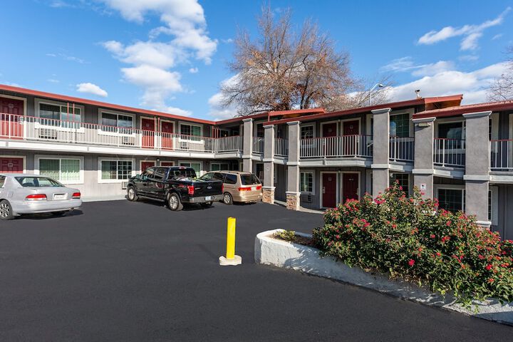 Hotel 4 of 36