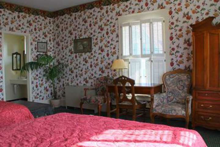 Room 50 of 113