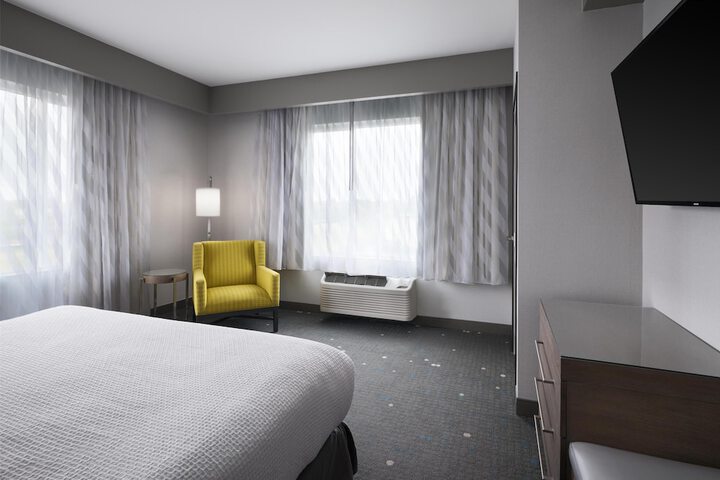 Best Western Premier Hotel at Fishers Landing