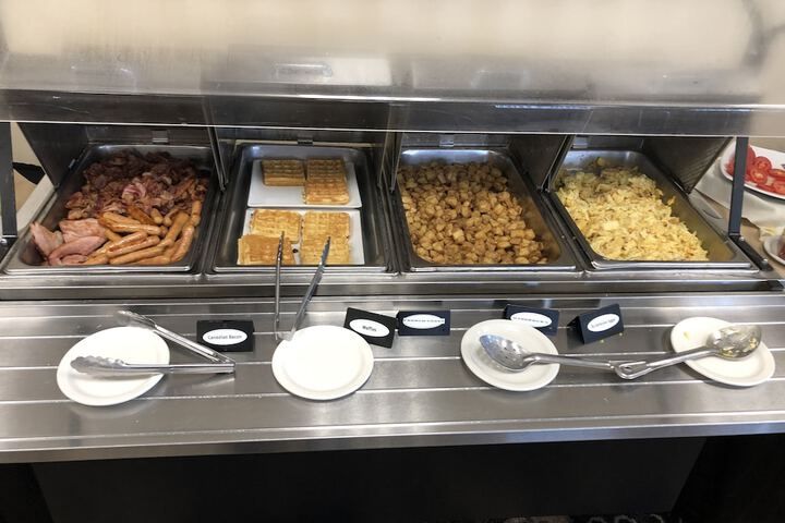 Dining 48 of 69