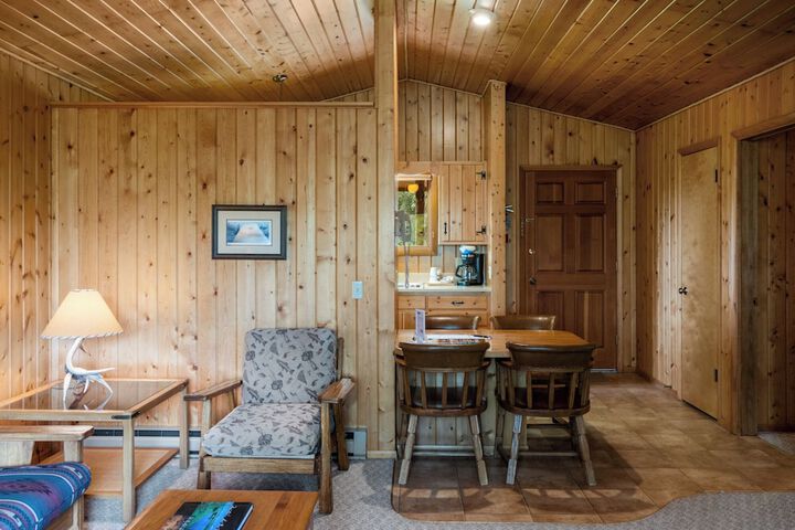 El Western Cabins & Lodges