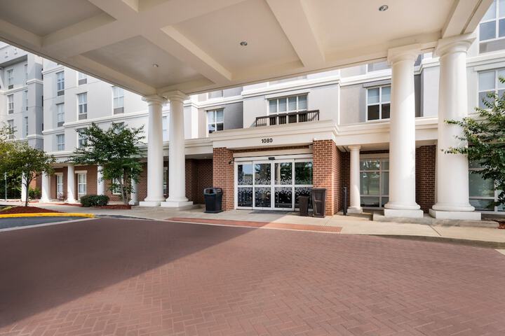 Hampton Inn & Suites Fredericksburg-at Celebrate Virginia