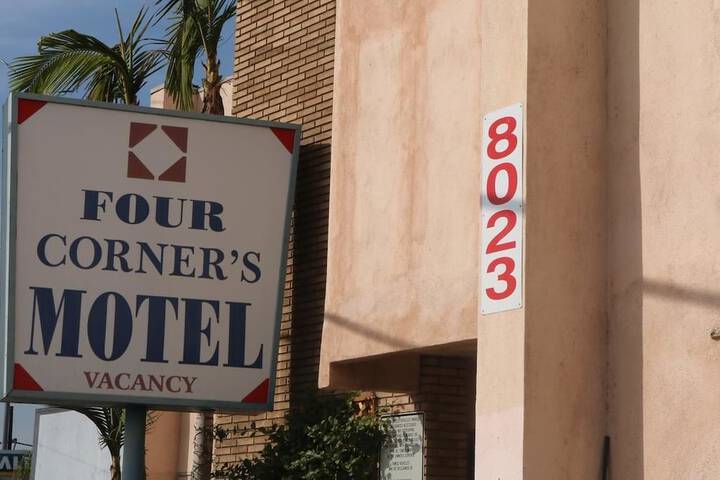 Four Corners motel