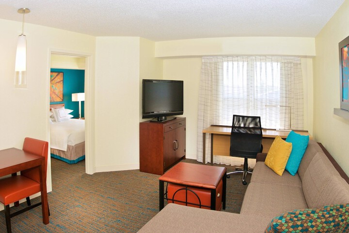 Room 25 of 34