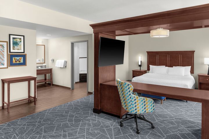 Hampton Inn & Suites Coconut Creek