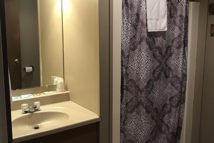 Room 34 of 44