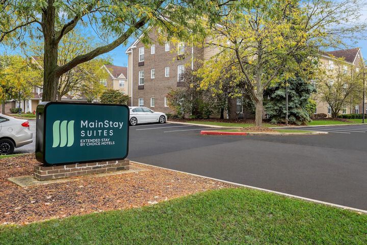 MainStay Suites Middleburg Heights Cleveland Airport