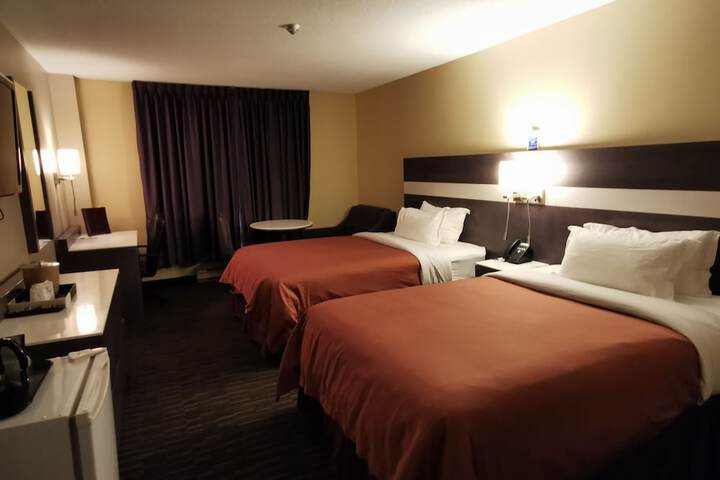 Room 8 of 40