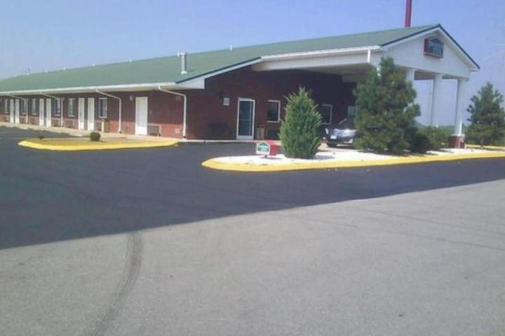 Deerfield Inn & Suites Steele Near Blytheville I 55
