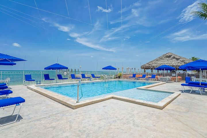 Sundeck 127 of 141