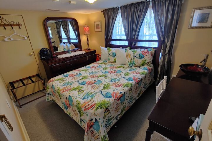 Island Guest House B & B