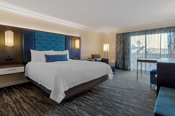 Room 33 of 50