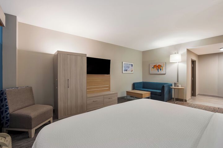 Room 36 of 51