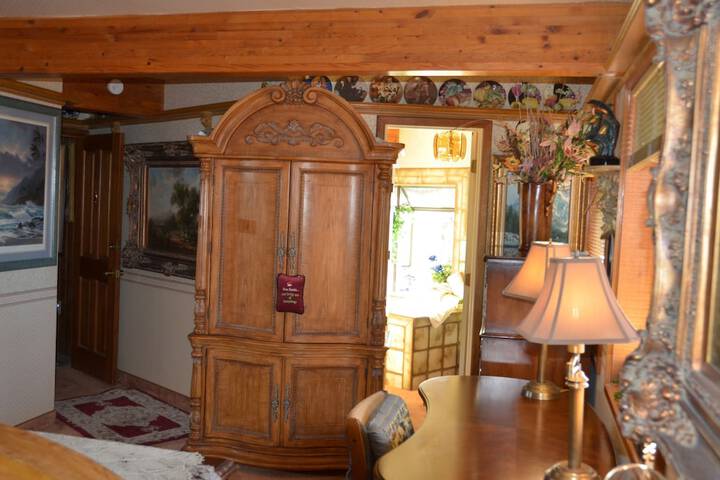 Room 40 of 90