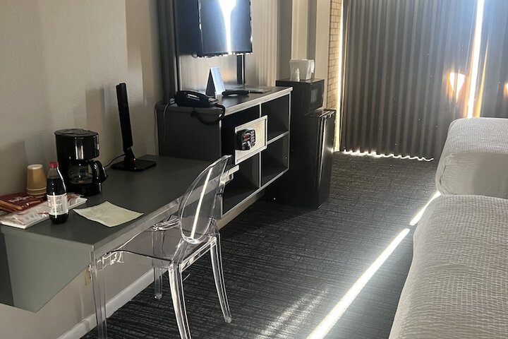 Room 20 of 53