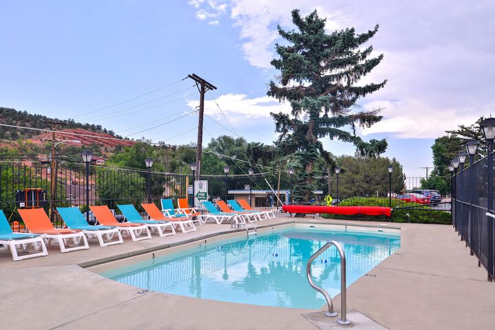 Pool 3 of 43