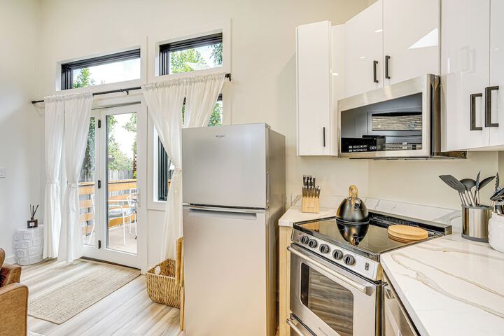 Bay Area Apt w / Patio: Near Parks & Hiking!
