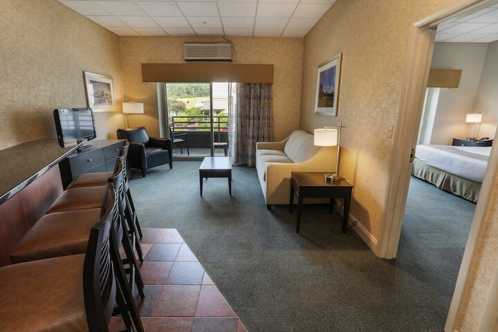 Room 48 of 112