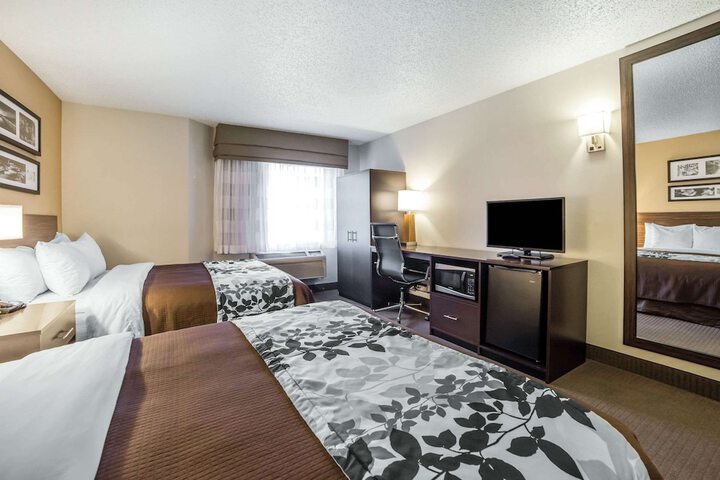 Room 16 of 30