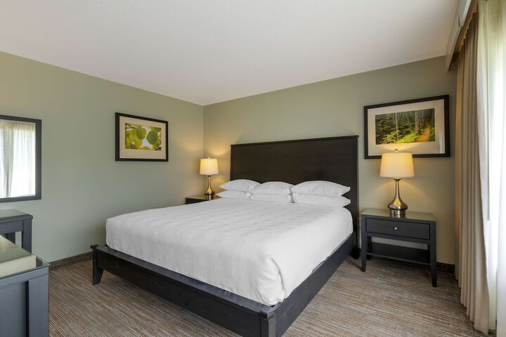 Room 34 of 131