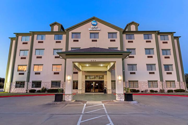 Hotel 2 of 23