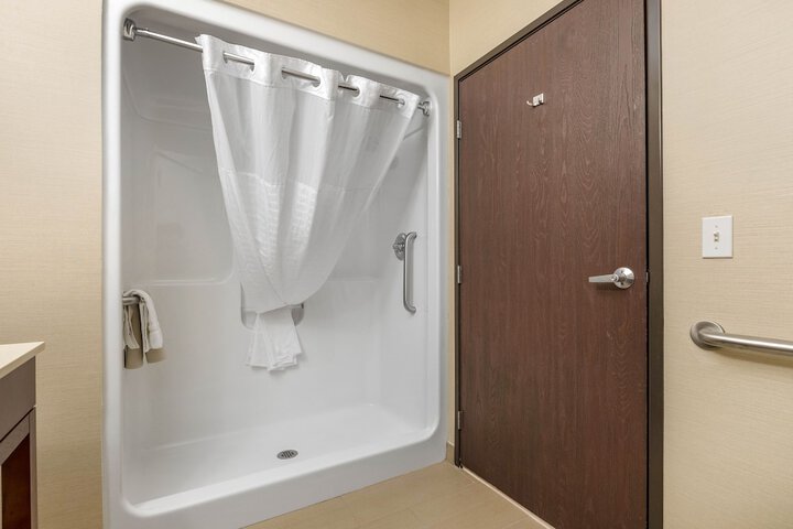 Comfort Suites Cedar Falls Industrial Park