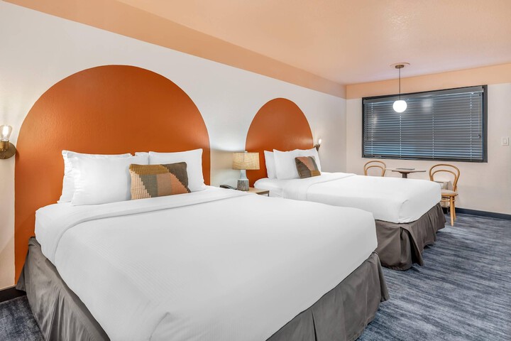 The Sandman Santa Rosa Sonoma an Ascend Collection Hotel