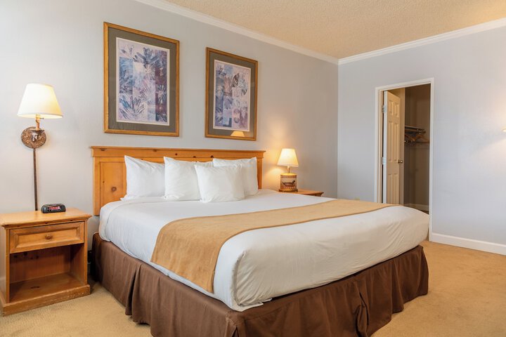 Legacy Vacation Resorts - Steamboat Hilltop