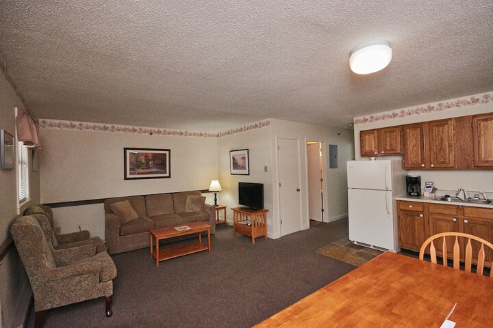 Room 12 of 28