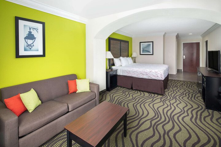Room 25 of 30