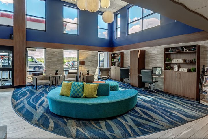 Holiday Inn & Suites Syracuse Airport - Liverpool by IHG