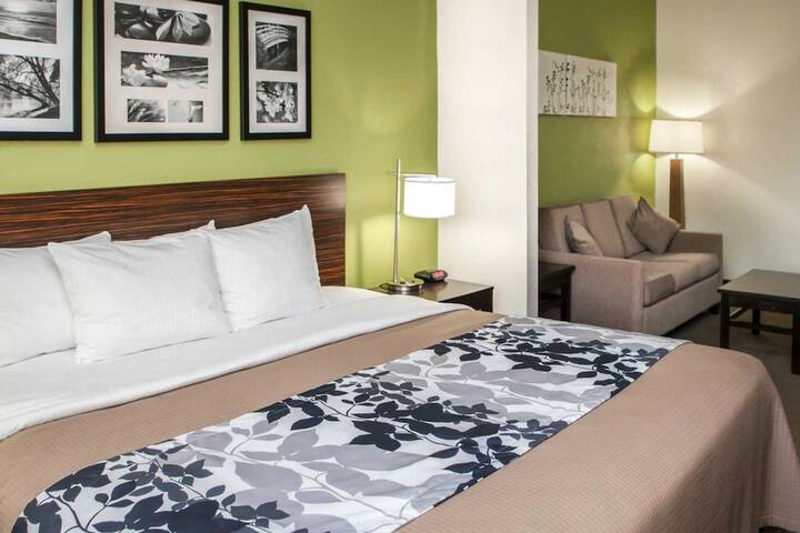 Room 20 of 54