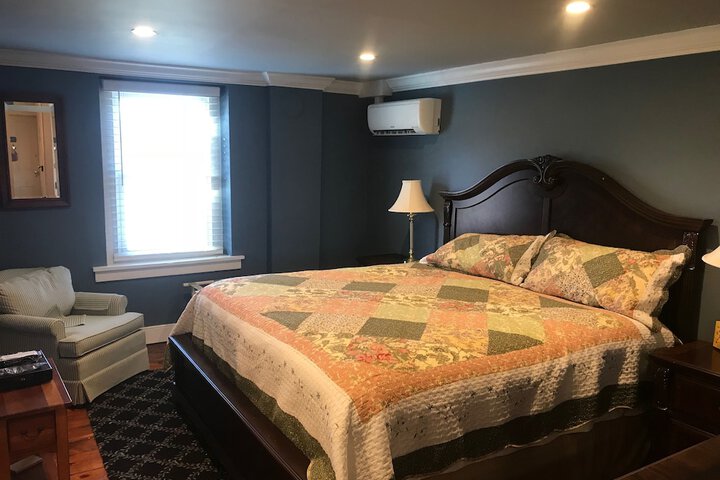 Room 49 of 64