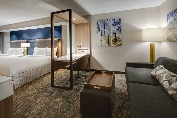 Room 20 of 34