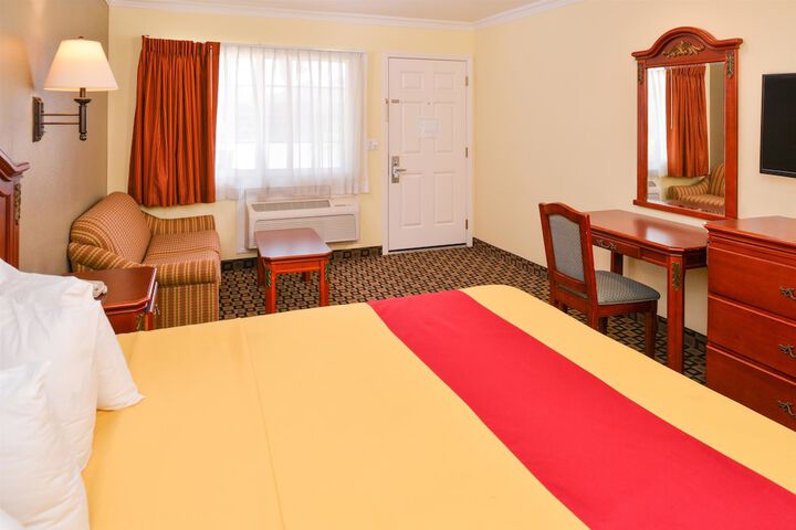Room 15 of 24