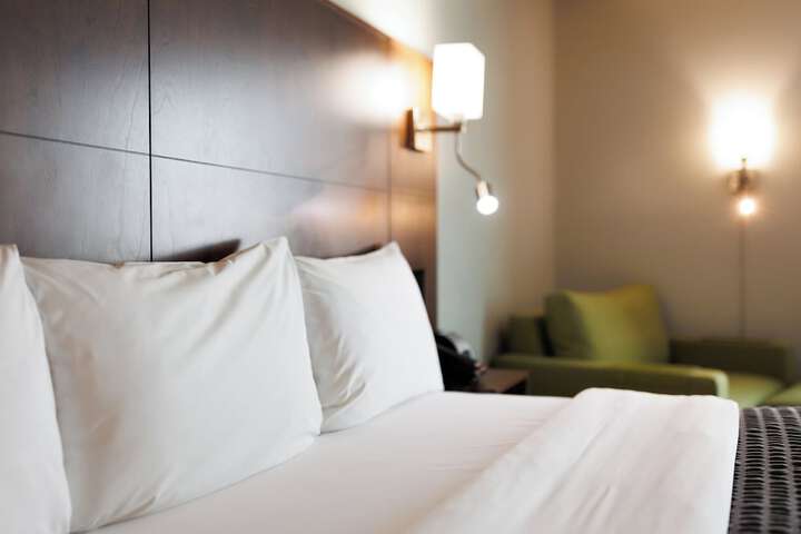 Room 116 of 137