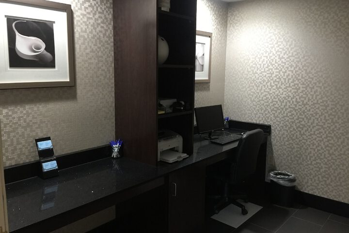 Business Center 25 of 25