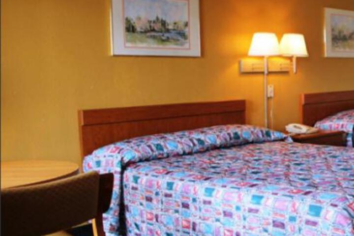 Speedway Inn