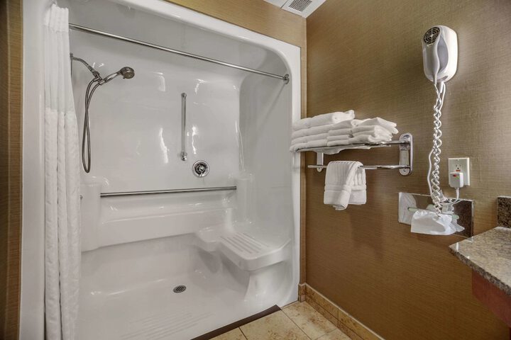 Room 13 of 49