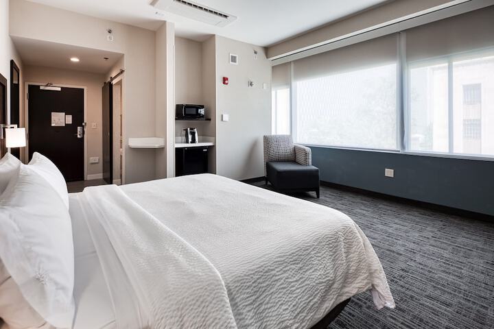 Room 28 of 52
