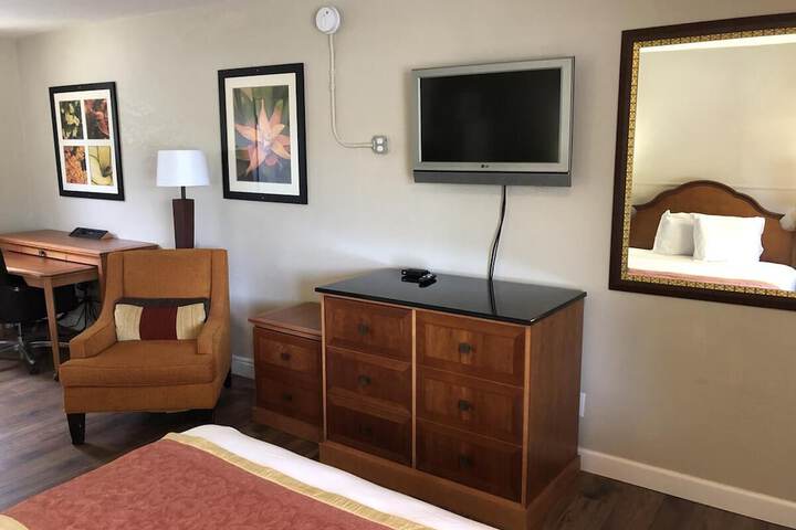 Room 26 of 29