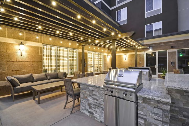 Terrace/Patio 43 of 51