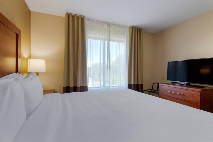 Comfort Inn & Suites Cambridge