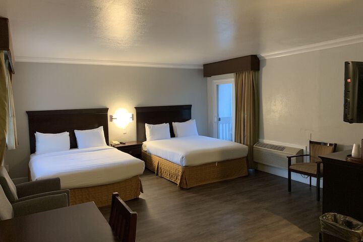 Room 15 of 40