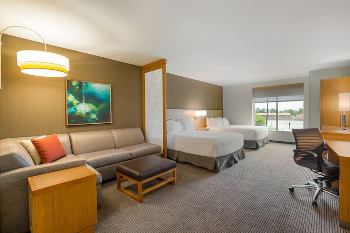 Room 22 of 34