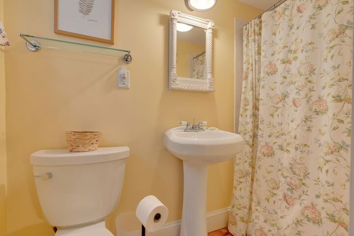 The James Place Inn B & B