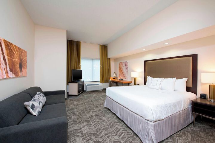 Room 17 of 26