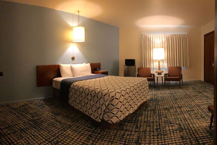 Room 37 of 51